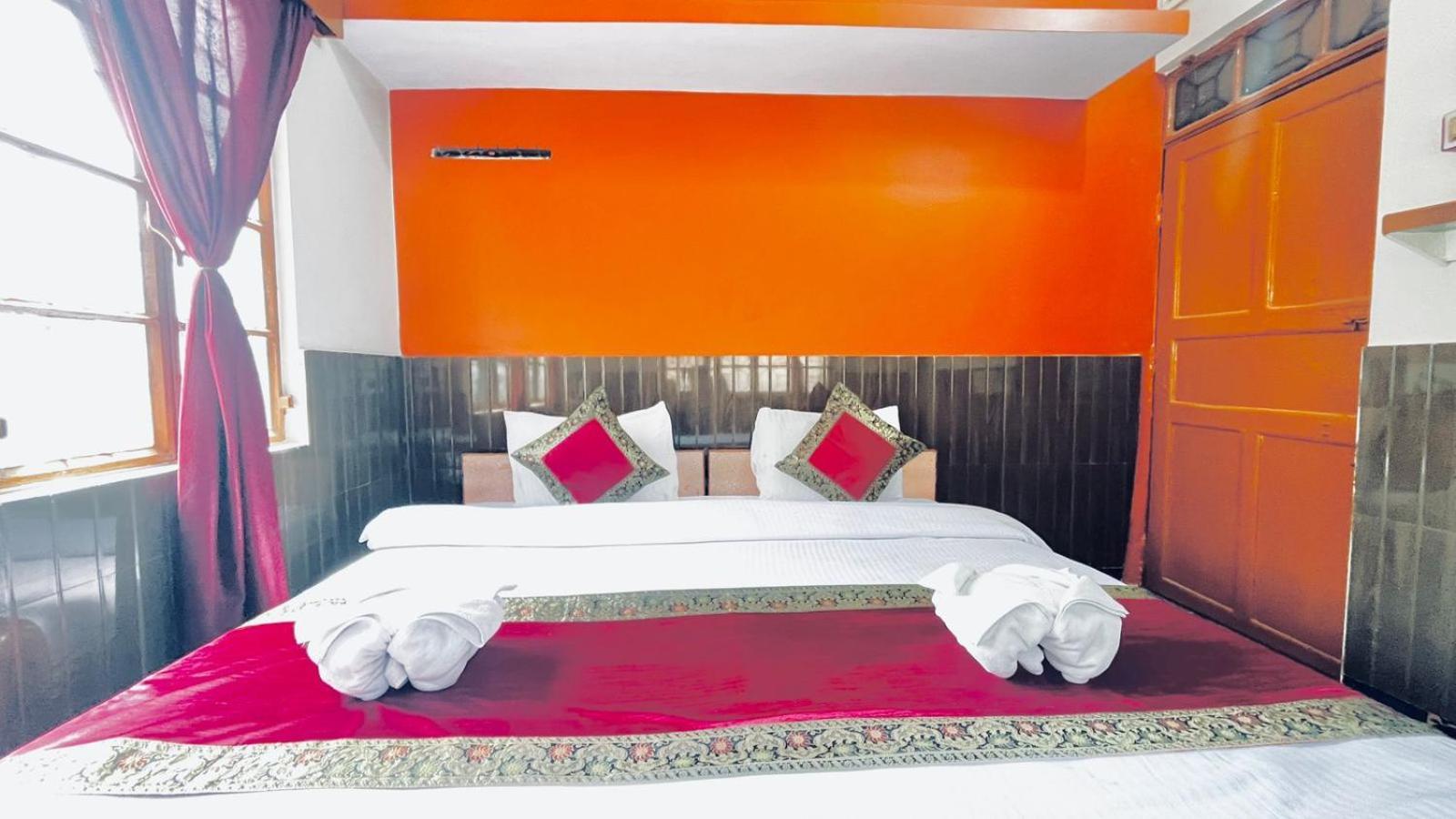 Guest house Family *
